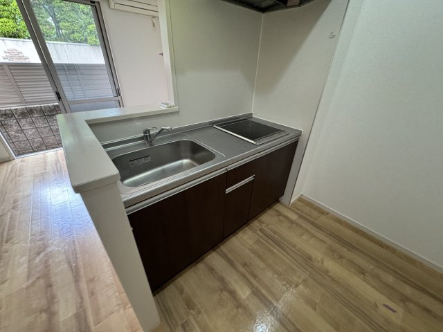 フラットヒル服部　Aのキッチン