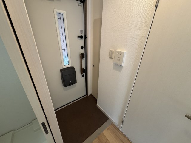 フラットヒル服部　Aの玄関