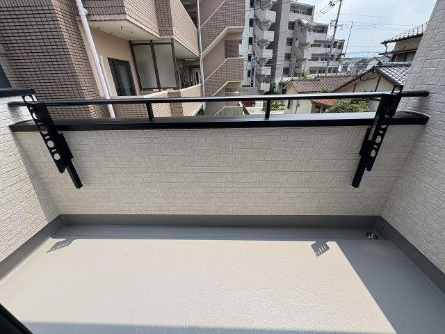 【バルコニー】 | 福岡市南区鶴田4丁目第1　1号棟（全1棟）【仲介手数料無料・0円】 | 施工例。施工例は完成時と異なる場合があります。