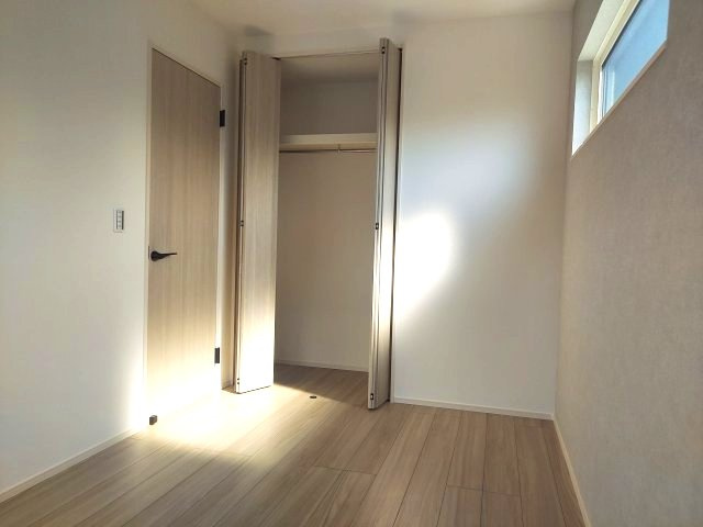 宝塚市中山台2丁目新築一戸建の洋室|2階洋室約5.28帖