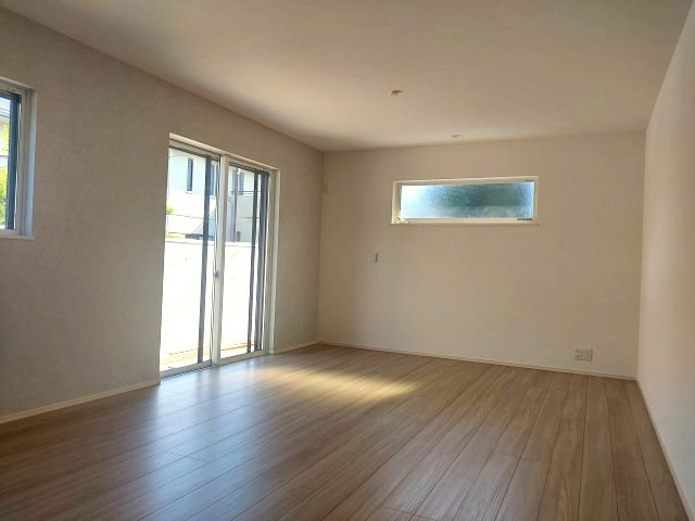 宝塚市中山台2丁目新築一戸建の居間・リビング