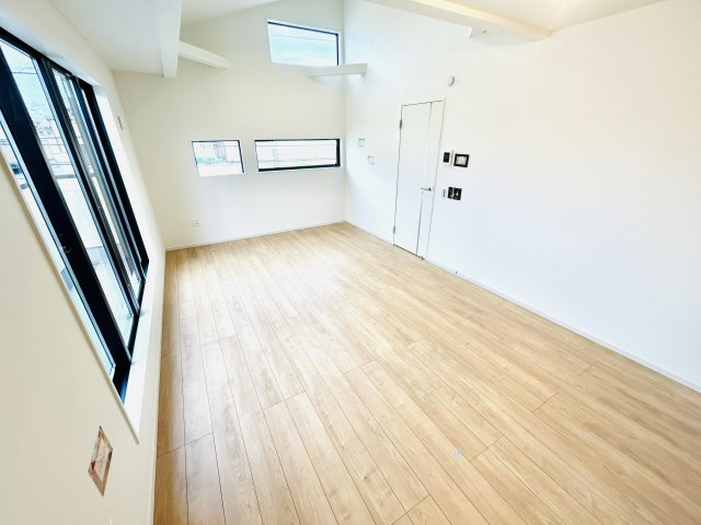 千葉市花見川区花園2丁目2期の居間・リビング