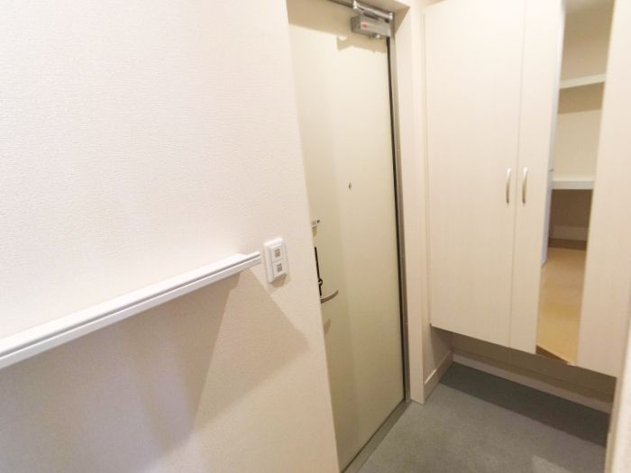 D-room高羽の玄関