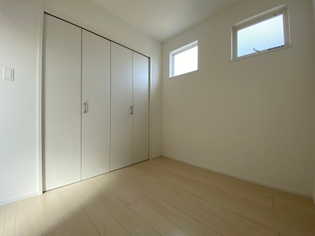 和白東プレミアの洋室