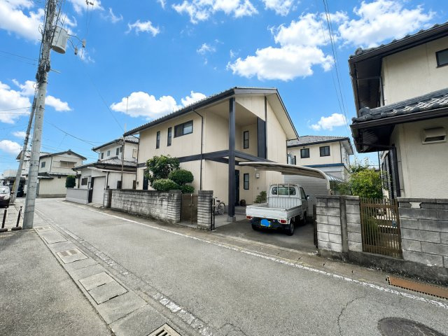 高崎市浜尻町既存住宅の前面道路含む現地写真