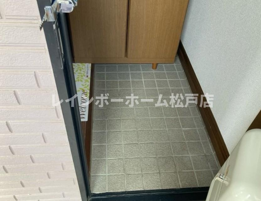 セレーノ【仲介手数料：50％OFF】対象物件！の玄関|シンプルで使いやすい玄関です