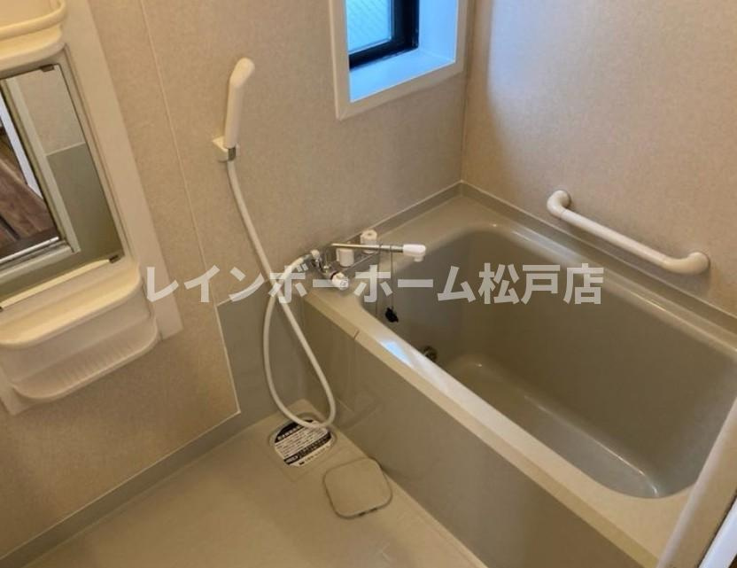 セレーノ【仲介手数料：50％OFF】対象物件！の浴室|ゆったり過ごせるお風呂です