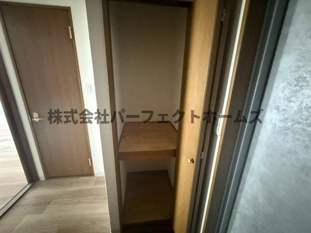 ハウスホルドの収納|大きなスペースがあり、収納には困りません