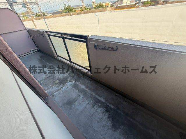 ハウスホルドのバルコニー|開放的で明るい空間を演出してくれるバルコニーです