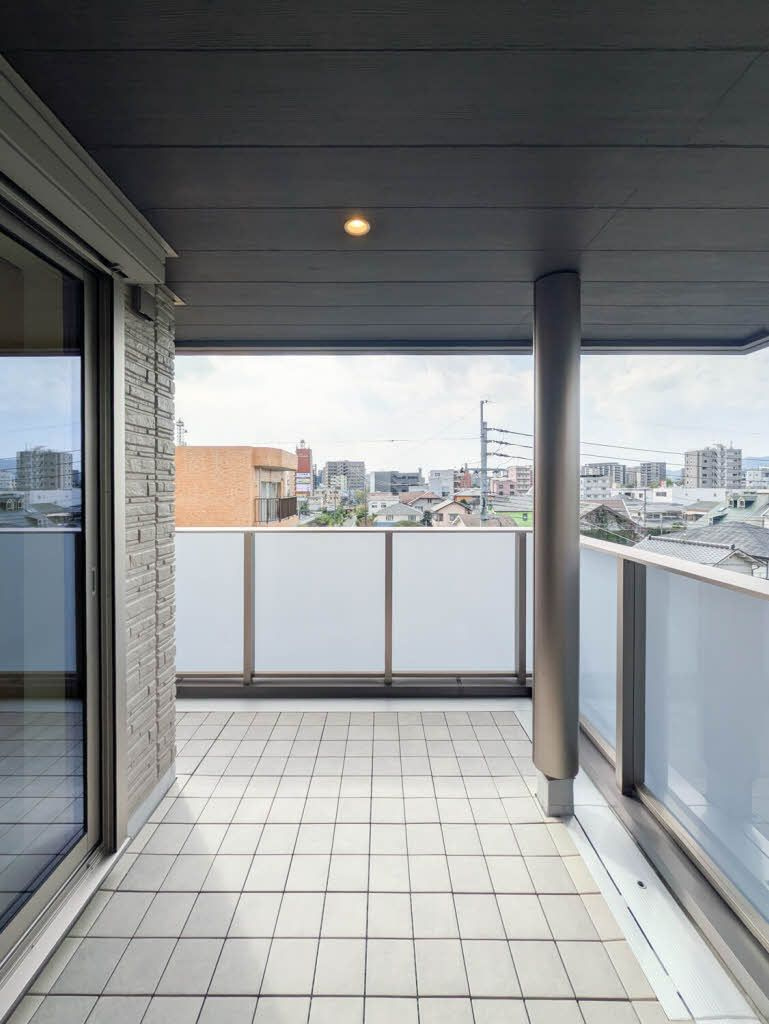 シャーメゾン　新屋敷　Ｐｒｅｍｉｕｍのバルコニー
