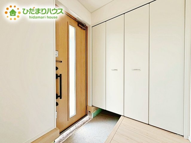 【玄関】 | 小美玉市羽刈第3　新築戸建　3号棟 | スニーカーマニアも納得の天井まであるシューズボックス!(^^)!