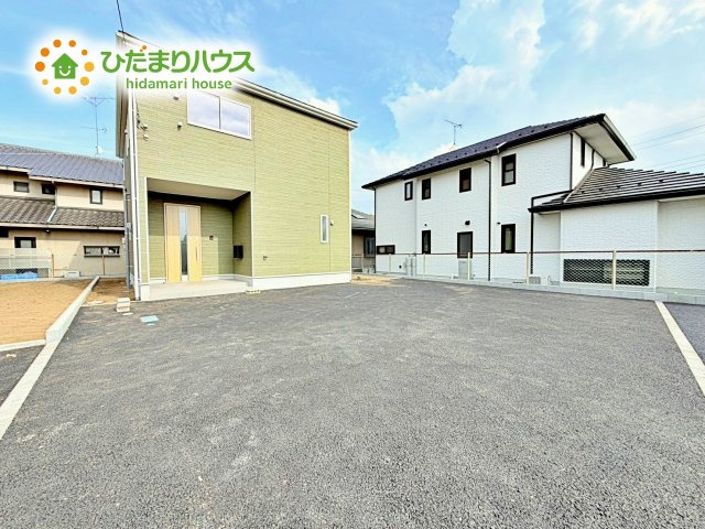 【駐車場】 | 小美玉市羽刈第3　新築戸建　3号棟 | マイホームなら駐車場代がかかりません。しかも、自宅の駐車場で洗車が出来ます！今までコイン洗車に行っていた手間も省けて、節約にも繋がります(^^♪