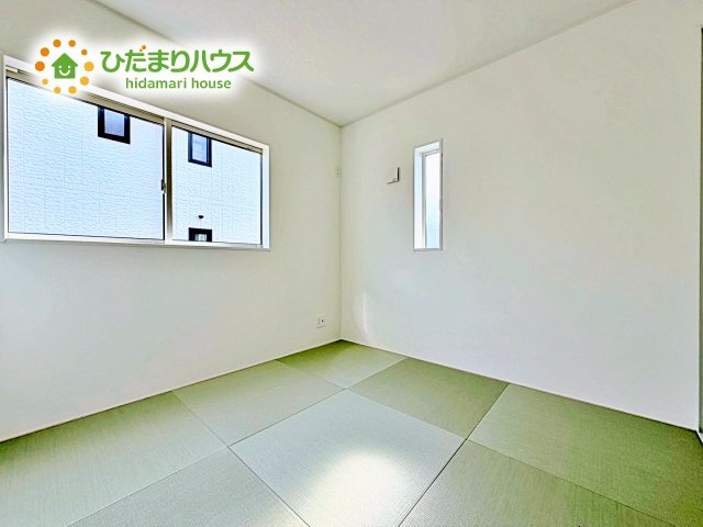 【和室】 | 小美玉市羽刈第3　新築戸建　3号棟 | 小さなお子さまのいる方におすすめ！リビング横の和室でお子様が遊んでる様子も確認できます(^^)/
