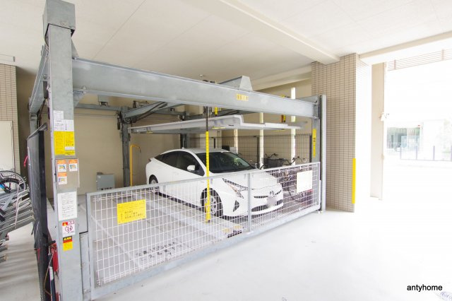 TOMODOAL北梅田　仲介手数料無料の駐車場