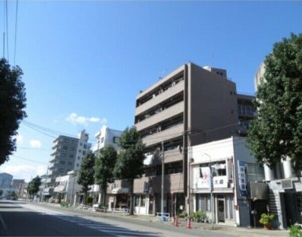 内山ビル