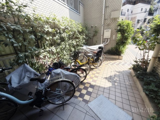Jヒルズの設備|駐輪場です。