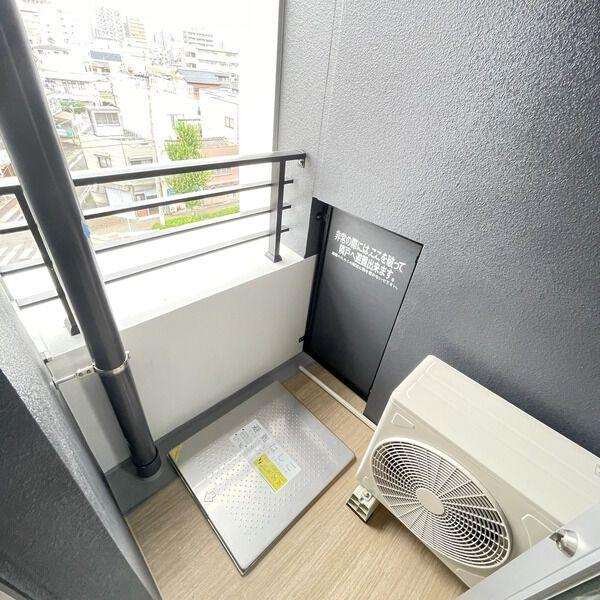 COZY徳川園　名古屋市賃貸　仲介手数料無料のバルコニー