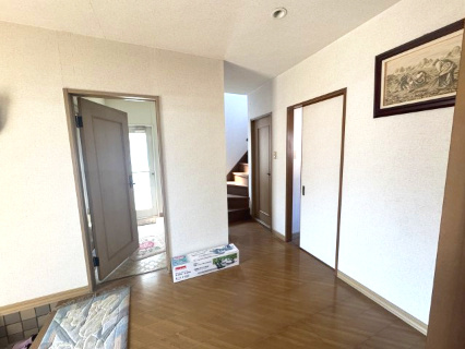 阪南市緑ヶ丘３丁目　中古戸建の玄関
