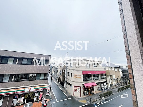 アドニス・モリヤの展望
