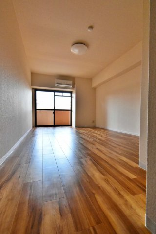 ライオンズシティ難波南の居間・リビング