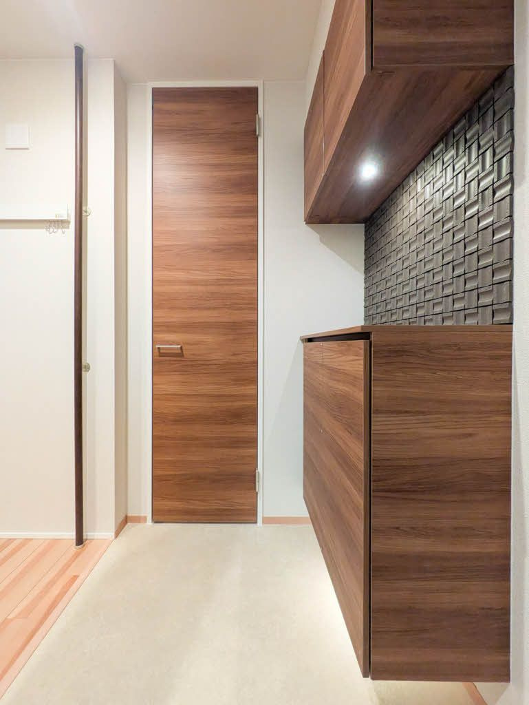 シャーメゾン　新屋敷　Ｐｒｅｍｉｕｍの玄関