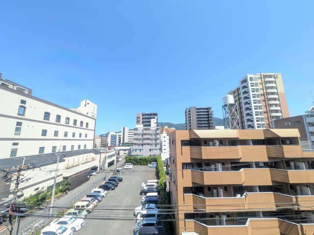 小倉セントラルコーポ（A-2）の洋室