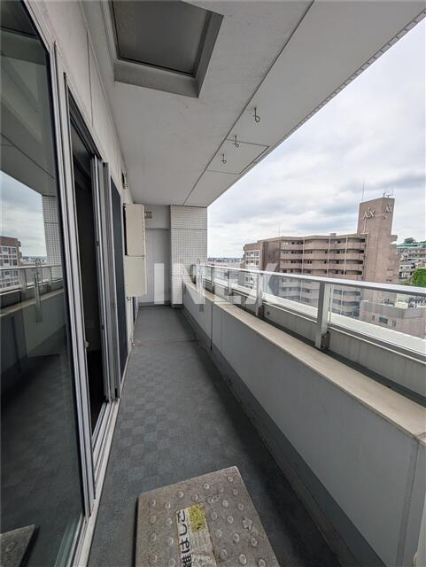横浜市中区日ノ出町１丁目の賃貸マンションのバルコニー
