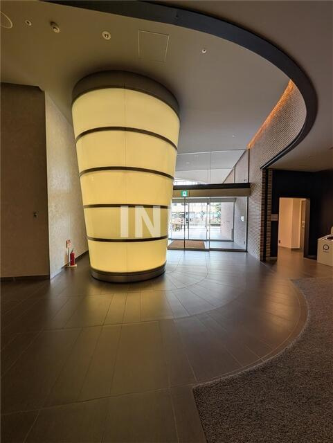 横浜市中区日ノ出町１丁目の賃貸マンションのロビー