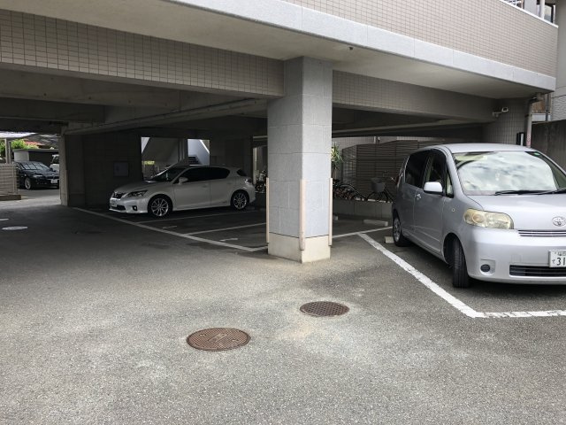 プレアール福重の駐車場|駐車場があります