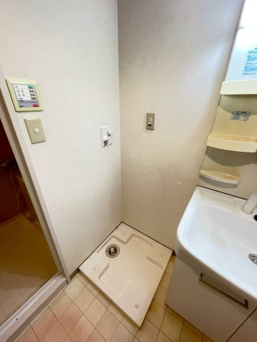 ラカステルメウの内装