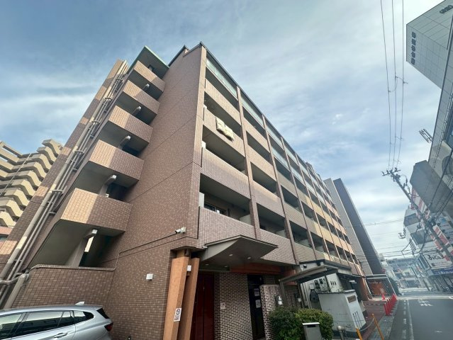 ラカステルメウの外観