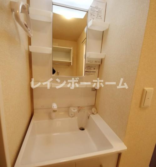 ヴェルテ塩焼の洗面所|スペースが確保できる洗面所です