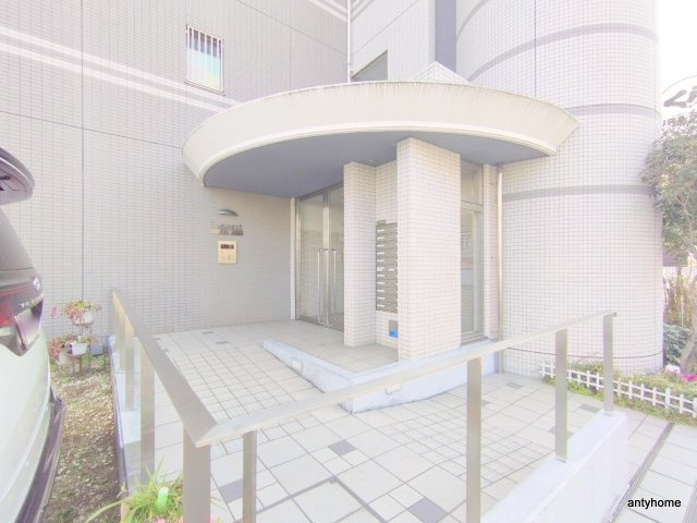 ルーセント菅原　仲介手数料無料のエントランス
