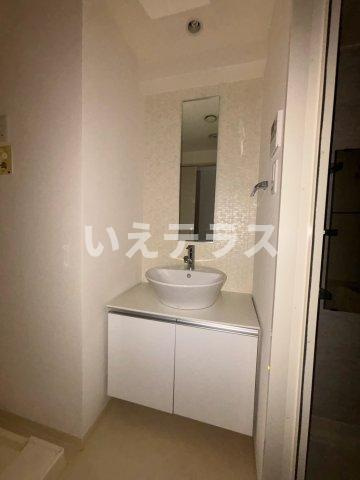 S-RESIDENCE神戸磯上通の洗面所