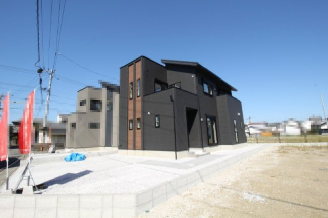 東石立町　新築戸建　2号棟　（全2区画）の外観|2号棟　土地面積　175.12㎡（約52.97坪）　建物面積112.20㎡（約33.94坪）
１階　62.10㎡／2階　50.10㎡　
