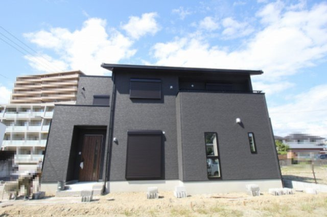 東石立町　新築戸建　2号棟　（全2区画）の外観|2号棟　土地面積　175.12㎡（約52.97坪）　建物面積112.20㎡（約33.94坪）
１階　62.10㎡／2階　50.10㎡　　