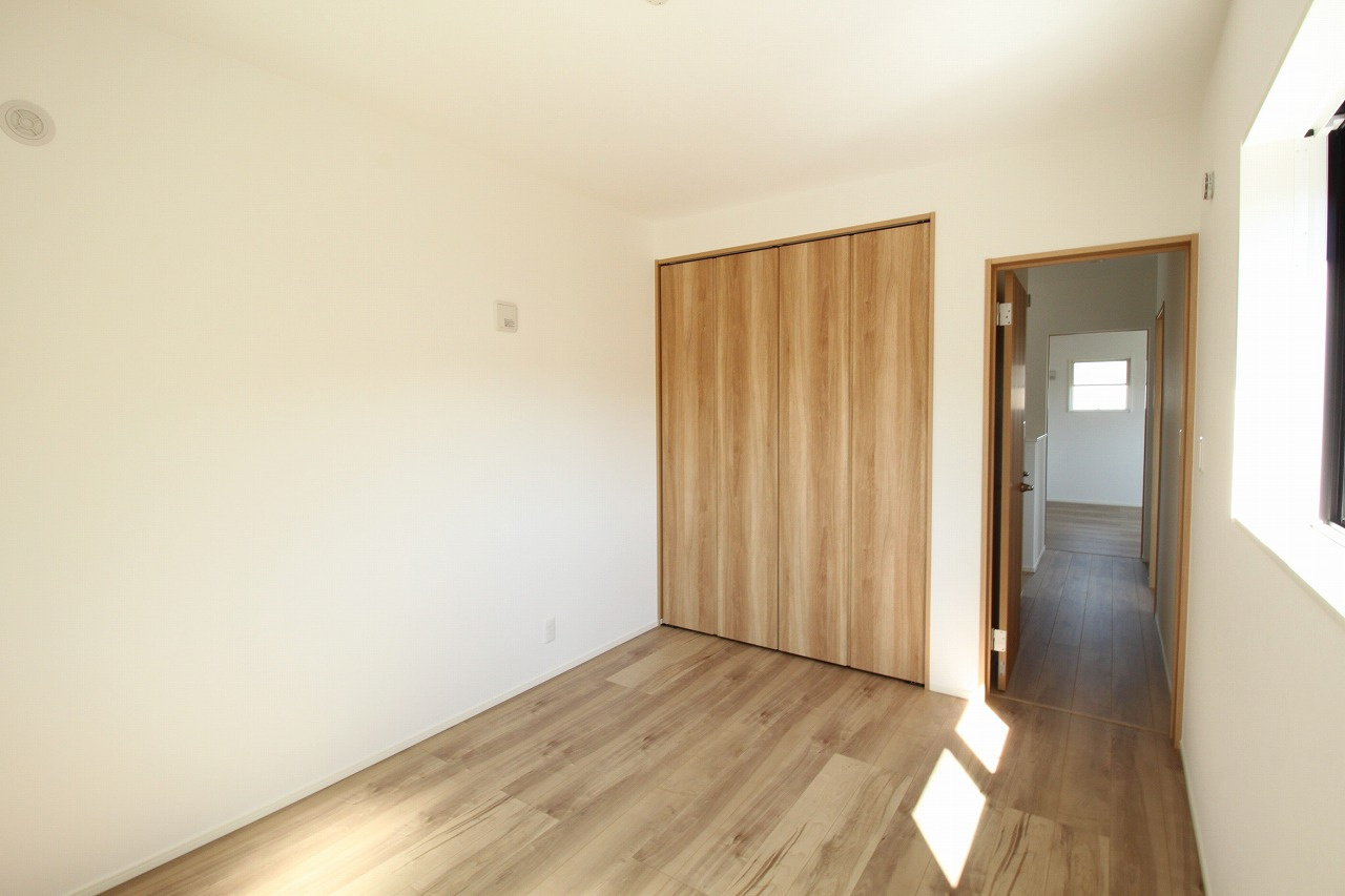 東石立町　新築戸建　2号棟　（全2区画）の洋室|2Ｆ　西の部屋　6.0帖+CL