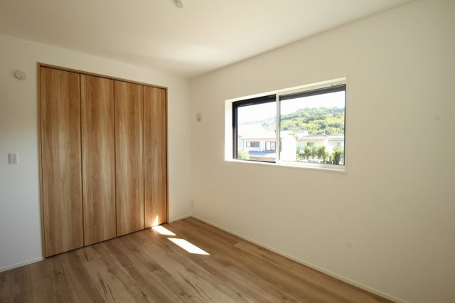東石立町　新築戸建　2号棟　（全2区画）の洋室|2Ｆ　南の部屋　6.0帖+CL