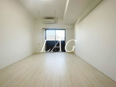 【居間・リビング】 | リライア西台 | 洋室のお部屋です。