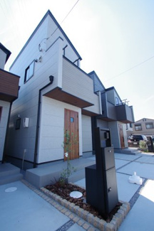 【外観】 | 【仲介手数料無料！！】府中市幸町2丁目　新築戸建て（全3棟）2号棟　7480万円
