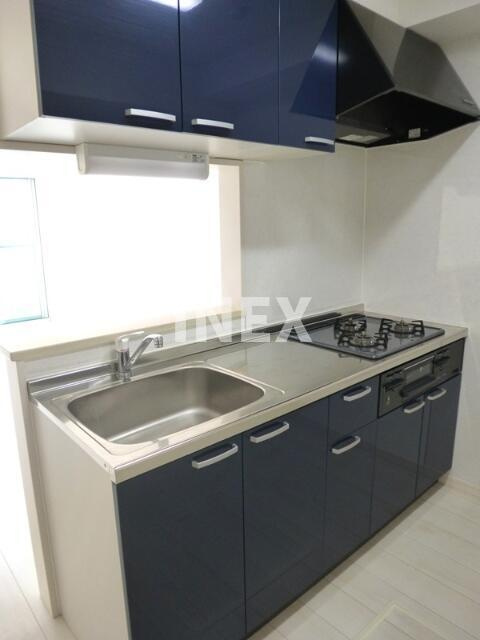 横浜市港北区篠原西町のアパートのキッチン