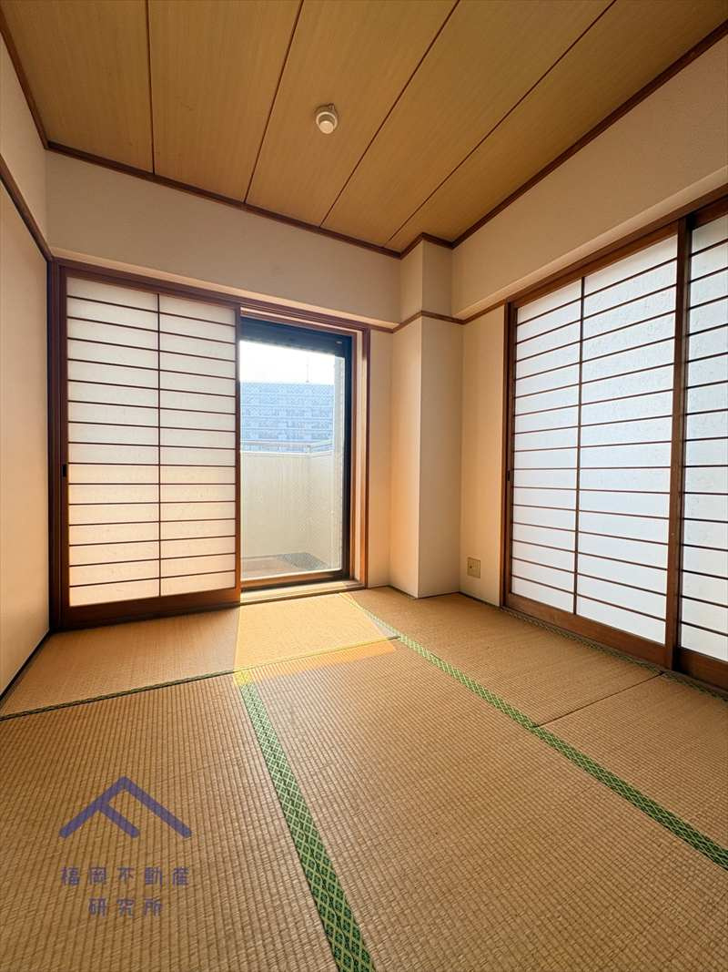オリエントハイツ小戸の和室