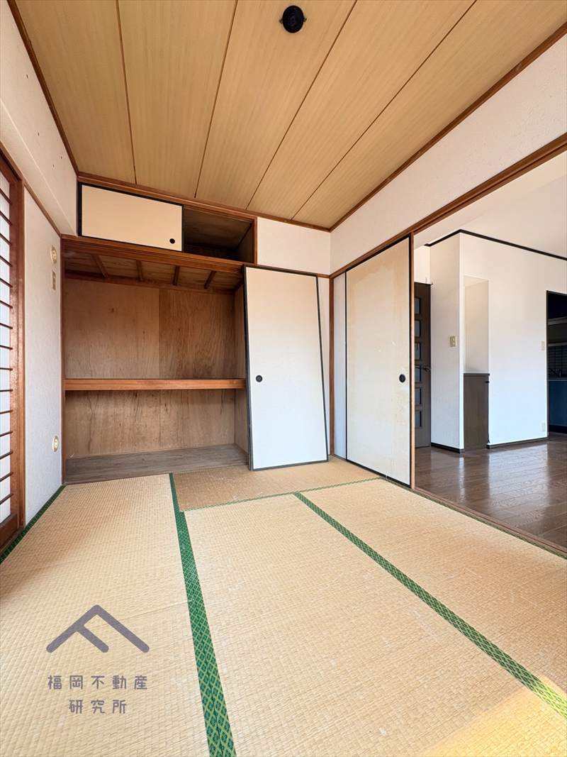 オリエントハイツ小戸の和室