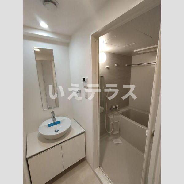 S-RESIDENCE神戸磯上通の浴室