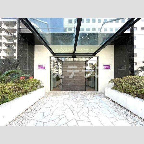 S-RESIDENCE神戸磯上通のエントランス