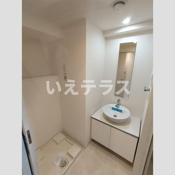 S-RESIDENCE神戸磯上通の洗面所