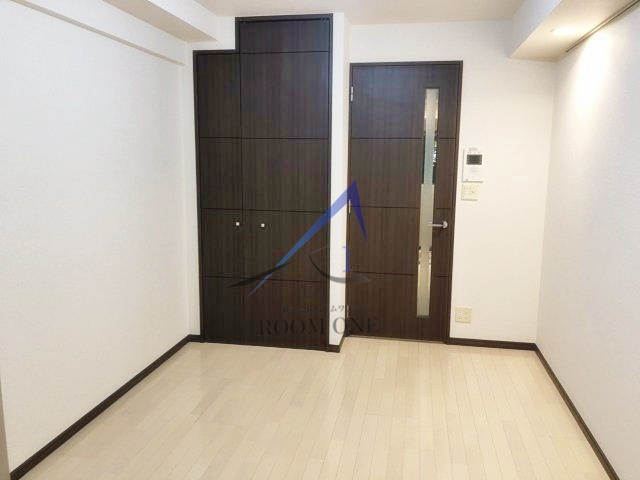 ルーブル両国の居間・リビング|洋室のお部屋です。
