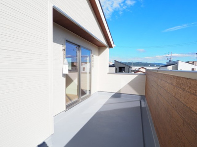 【バルコニー】 | Livele Garden.S　大森第10　３号棟 | ★内覧予約でブランド米2kg