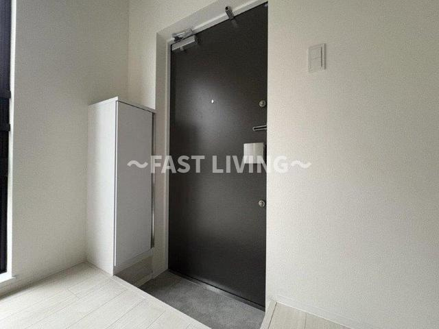 LiveFlat市ヶ谷の玄関
