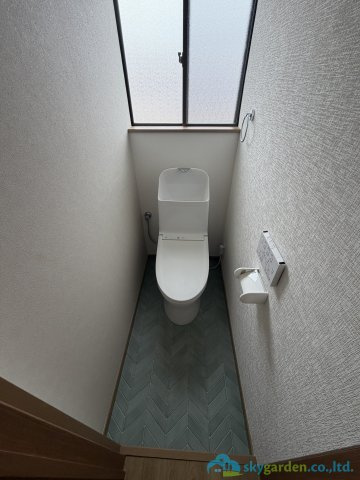 小田原市寿町4丁目　中古戸建のトイレ